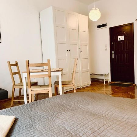 Studio In Center Красков Екстериор снимка